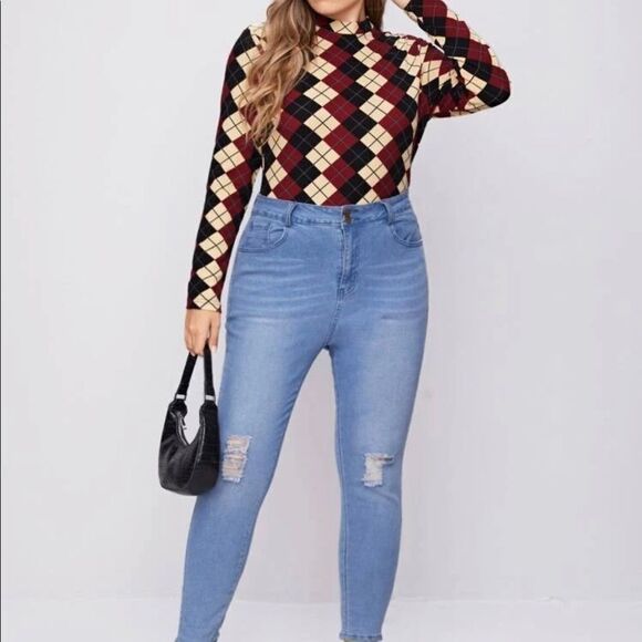 Ladies Argyle Sweater  - Picture 4 of 7